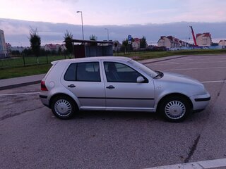 2001 Volkswagen Golf IV, серебристый, 475000 рублей, вид 3