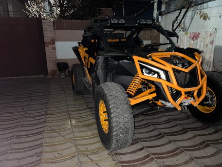 2020 BRP Can-Am Maverick X RC Turbo RR, оранжевый, 3300000 рублей, вид 2