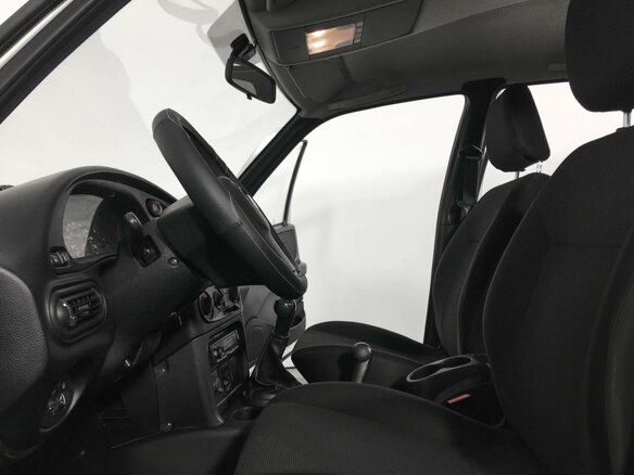2015 Chevrolet Niva I Рестайлинг, белый - вид 12