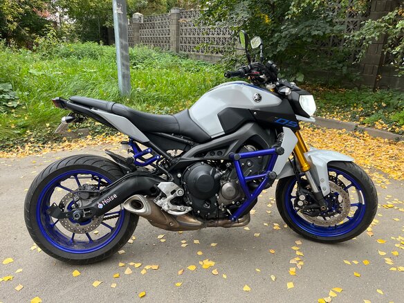 2015 Yamaha MT-09 (FZ-09), серый, 620000 рублей - вид 2
