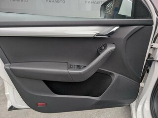 2016 Skoda Octavia III (A7), белый, 1395000 рублей, вид 5
