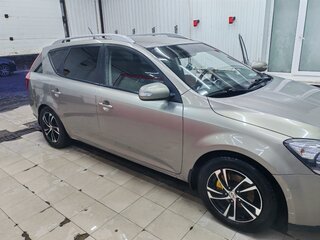 2010 Kia Ceed I Рестайлинг, серебристый, 780000 рублей, вид 3