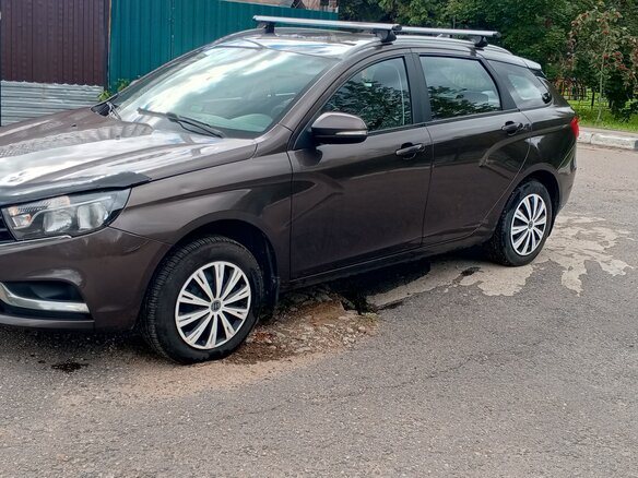 2020 Lada (ВАЗ) Vesta SW I, коричневый, 1200000 рублей