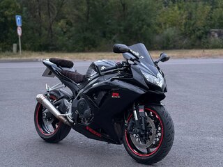 Suzuki GSX-R 750