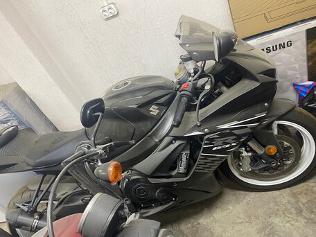 2019 Suzuki GSX-R 600, чёрный, 1199000 рублей, вид 3
