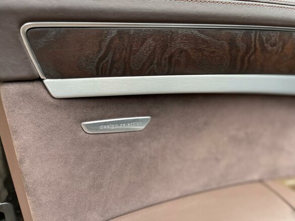 2013 Audi A8 Long III (D4) Рестайлинг, чёрный - вид 23