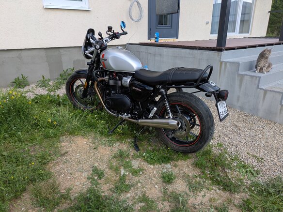 2016 Triumph Street Twin, серый, 700000 рублей - вид 6