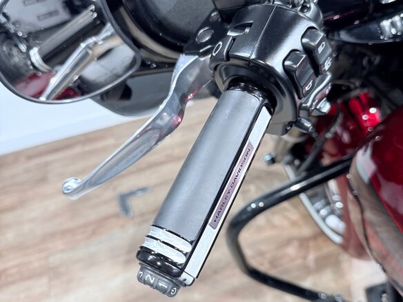 2017 Harley-Davidson Street Glide, красный, 1999000 рублей - вид 29