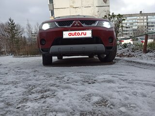 2008 Mitsubishi Outlander II, красный, 1350000 рублей, вид 3