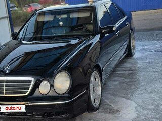 2001 Mercedes-Benz E-Класс 430 II (W210, S210) Рестайлинг, чёрный, 700000 рублей, вид 5