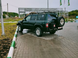 2000 Nissan Patrol V (Y61), зелёный, 1100000 рублей, вид 4