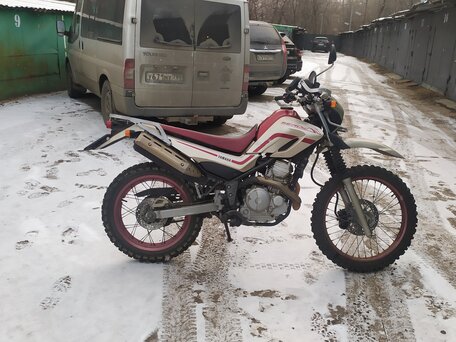 2005 Yamaha XT250 Serow, красный, 270000 рублей, вид 1