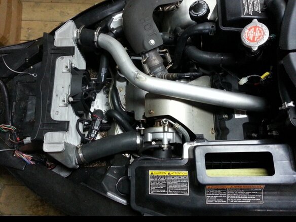 2006 Polaris FST, красный - вид 2