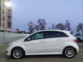 2010 Mercedes-Benz B-Класс 200 I (W245) Рестайлинг, белый, 1050000 рублей, вид 4