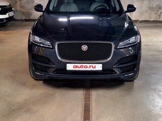 2017 Jaguar F-Pace I, серый, 2800000 рублей, вид 5