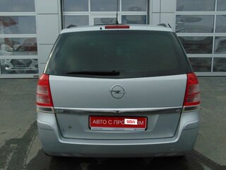 2008 Opel Zafira B Рестайлинг, серебристый, 600000 рублей, вид 4