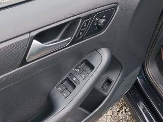 2013 Volkswagen Jetta VI, чёрный, 860000 рублей, вид 3