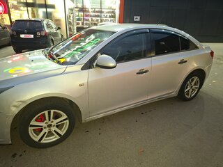 2011 Chevrolet Cruze I, серебристый, 345000 рублей, вид 5