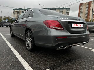 2019 Mercedes-Benz E-Класс 220 d V (W213, S213, C238), серый, 3385000 рублей, вид 4