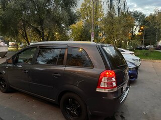 2013 Opel Zafira B Рестайлинг, серый, 950000 рублей, вид 5