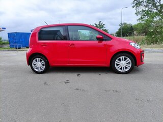 2017 Volkswagen up! I Рестайлинг, красный, 1150000 рублей, вид 4