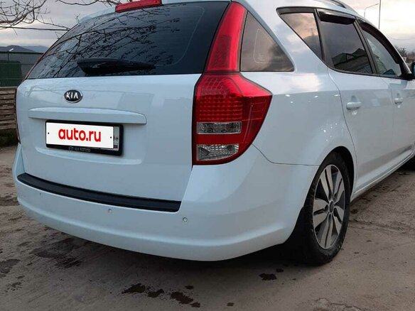 2011 Kia Ceed I Рестайлинг, белый - вид 7