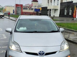 2013 Toyota Prius III Рестайлинг (XW30), серый, 105000 рублей, вид 2