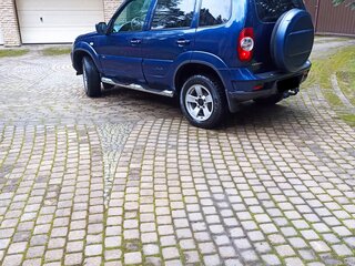 2018 Chevrolet Niva I Рестайлинг, синий, 750000 рублей, вид 4
