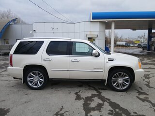 2011 Cadillac Escalade III, белый, 2980000 рублей, вид 2