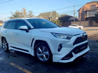 2021 Toyota RAV4 V (XA50), белый, 3150000 рублей, вид 1