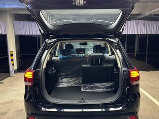 2022 Mitsubishi Outlander III Рестайлинг 3, чёрный, 2900000 рублей, вид 5