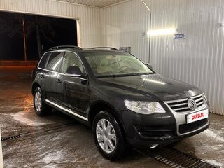 2008 Volkswagen Touareg I Рестайлинг, чёрный, 900000 рублей, вид 1