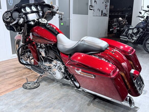 2017 Harley-Davidson Street Glide, красный, 1999000 рублей - вид 7