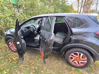 2019 Renault Kaptur I, чёрный, 1600000 рублей, вид 4