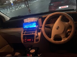 2003 Nissan Elgrand II (E51), белый, 650000 рублей, вид 4