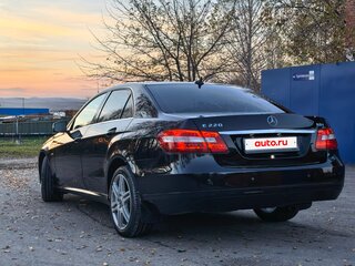 2012 Mercedes-Benz E-Класс 220 7G-Tronic IV (W212, S212, C207), чёрный, 1870000 рублей, вид 2
