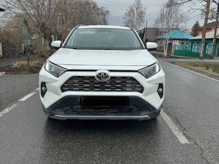 2020 Toyota RAV4 V (XA50), белый, 3285000 рублей, вид 1
