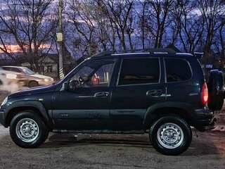 2006 Chevrolet Niva I, чёрный, 350000 рублей, вид 2