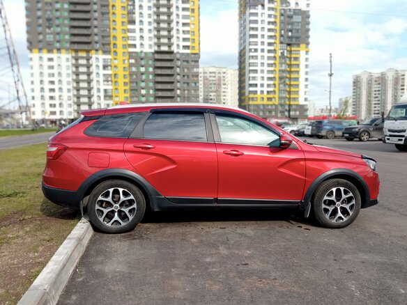 2020 Lada (ВАЗ) Vesta SW Cross I, красный, 1099000 рублей - вид 2