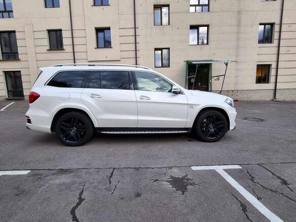 2013 Mercedes-Benz GL-Класс AMG 63 AMG, белый, 2800000 рублей - вид 3