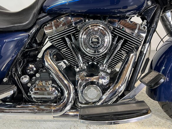2010 Harley-Davidson Road King, синий, 610000 рублей - вид 18
