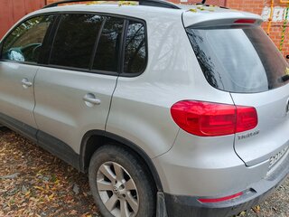 2013 Volkswagen Tiguan I Рестайлинг, серебристый, 1500000 рублей, вид 5