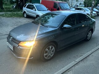 2013 Volkswagen Jetta VI, серый, 850000 рублей, вид 2