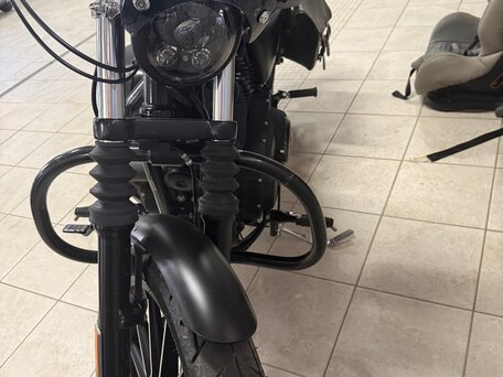2015 Harley-Davidson Sportster 883, чёрный, 750000 рублей, вид 3