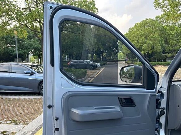2026 Wuling Yangguang, голубой, 1690000 рублей - вид 11