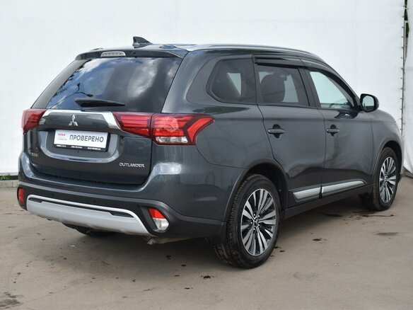 2020 Mitsubishi Outlander III Рестайлинг 3, серый - вид 4