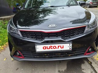2020 Kia Rio IV Рестайлинг, чёрный, 1800000 рублей, вид 3