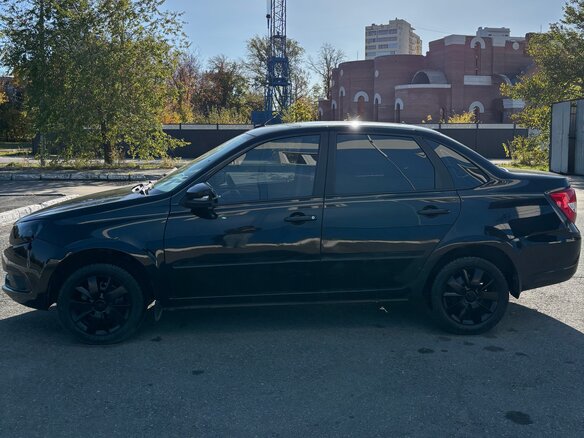 2024 Lada (ВАЗ) Granta I Рестайлинг, чёрный - вид 1