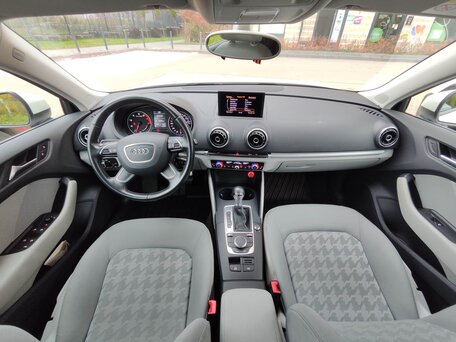 2013 Audi A3 III (8V), белый, 1130000 рублей, вид 2