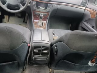2003 Mercedes-Benz E-Класс 220 III (W211, S211), чёрный, 600000 рублей, вид 5